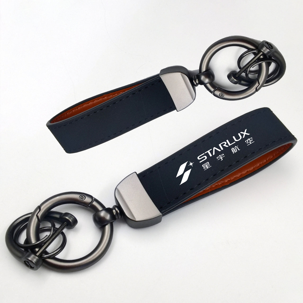 STARLUX Airlines Design Horseshoe Buckle Key Chains