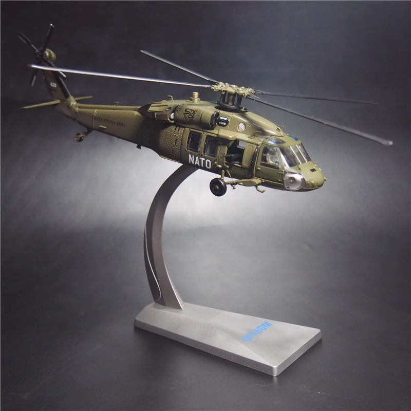 1/72 Sikorsky UH-60 Black Hawk Helicopter Model