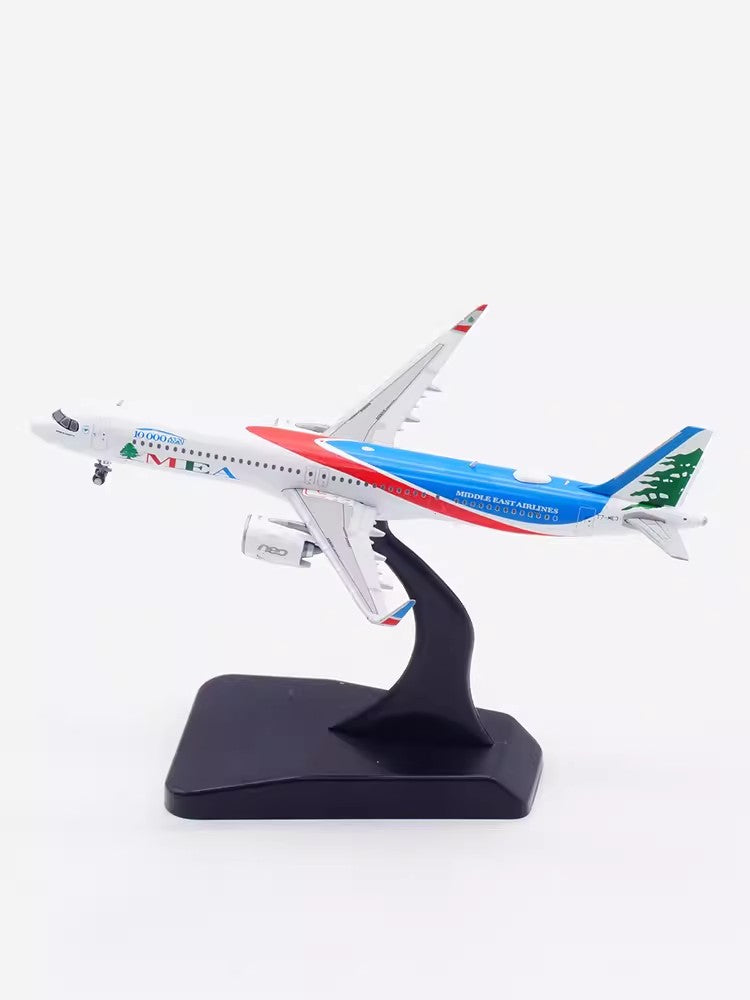 JC Wing- MEA Middle Eastern Airlines Airbus A321Neo Airplane Model (1/400 Scale)