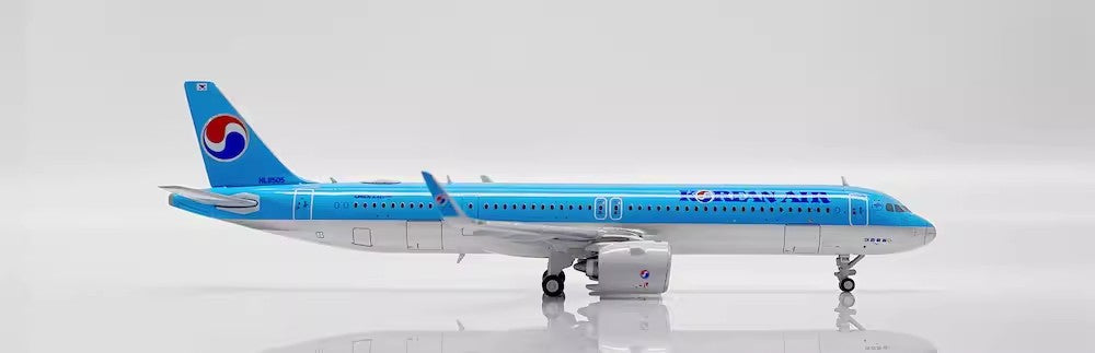 Korean Air Airbus A321Neo Airplane Model HL8505 (1/400 Scale)