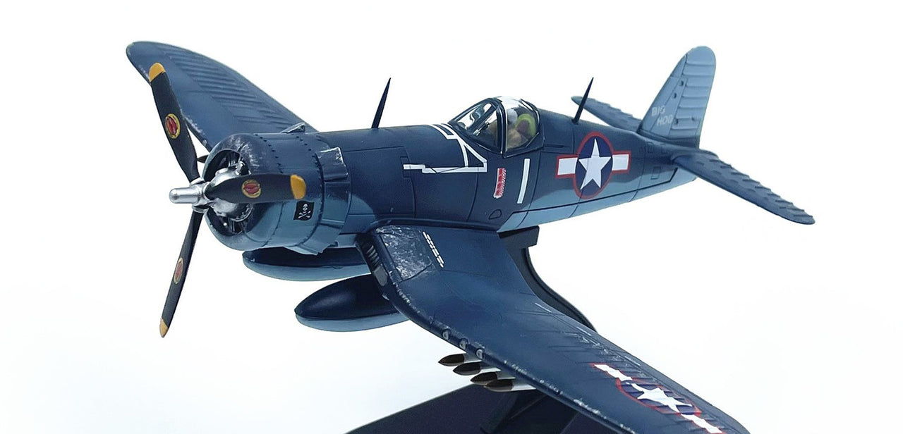 1/72  VF-17 F4U Tommy Blackburn Corsair Carrier-based Fighter-bomber Airplane Model