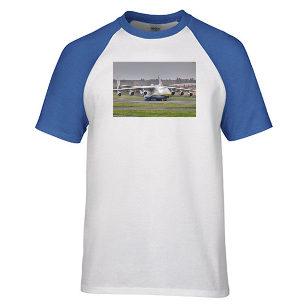 Antonov 225 (32) Designed Raglan T-Shirts