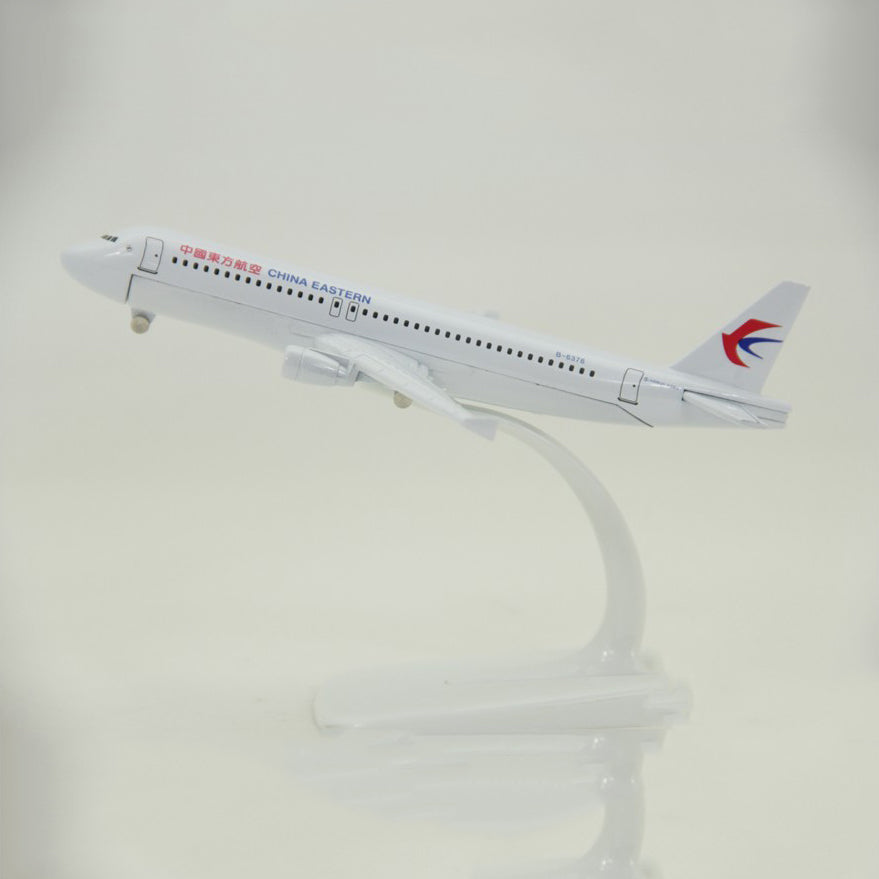 China Eastern Airlines A320 Airplane Model (16CM)