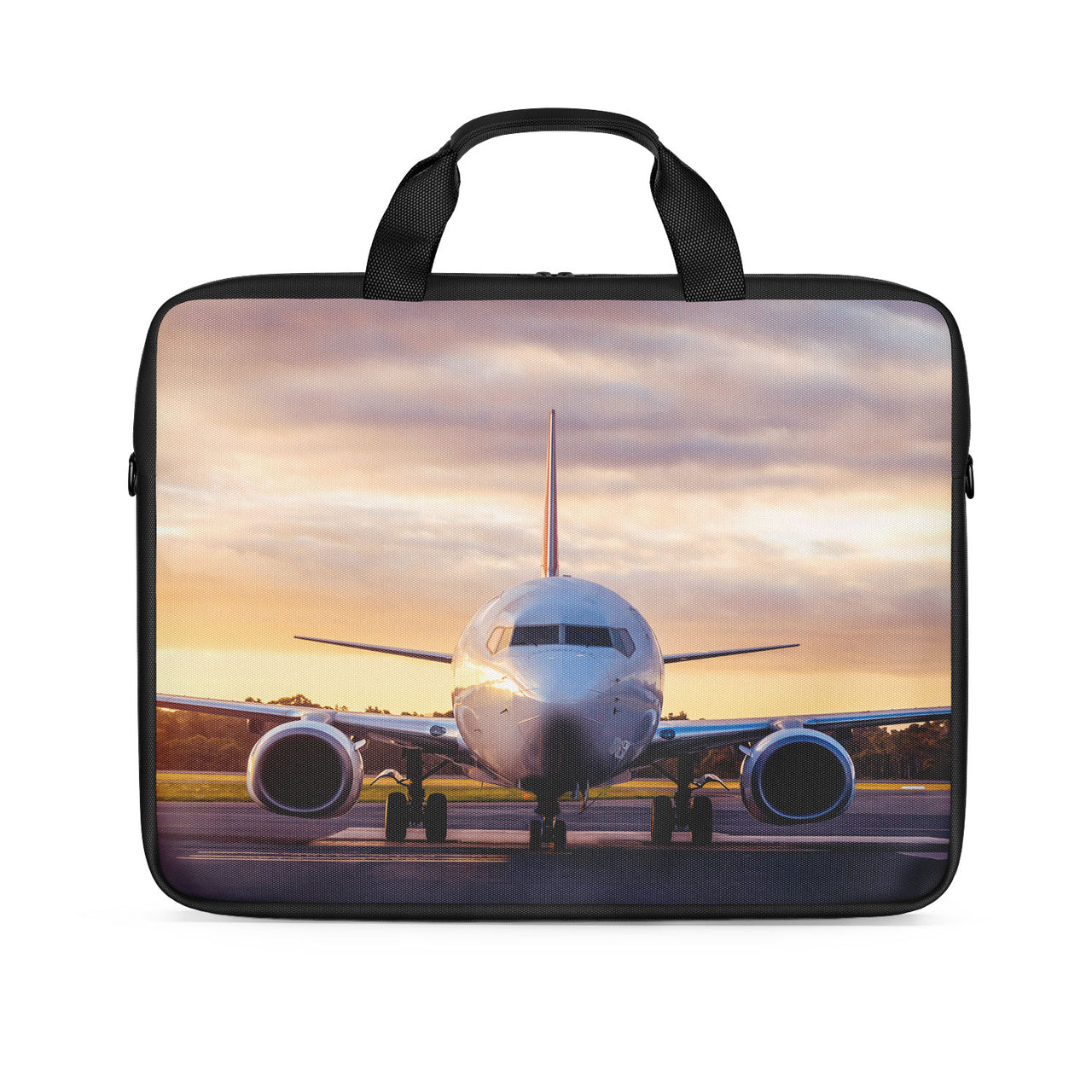 Face to Face with Boeing 737-800 During Sunset Designed Laptop & Tablet Bags
